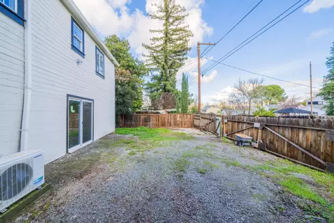1243 Walnut Ave, Redding, CA 96001 photo 21