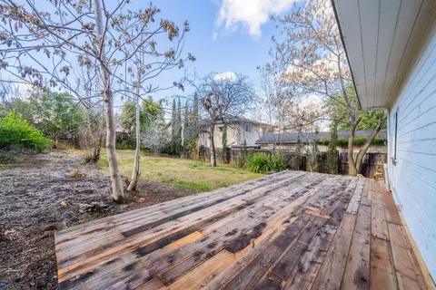 1243 Walnut Ave, Redding, CA 96001 photo 24