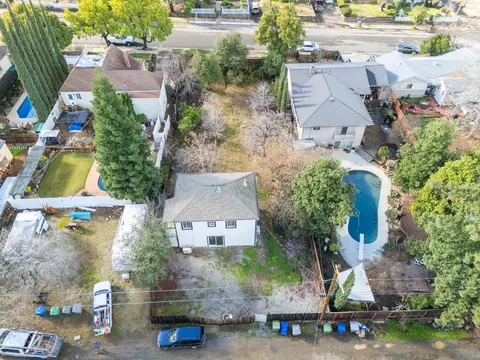 1243 Walnut Ave, Redding, CA 96001 photo 23