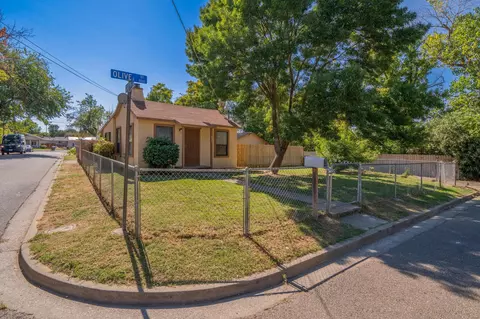 895 Olive St, Red Bluff, CA 96080 photo 1