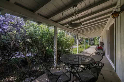 Exterior - 14185 Trinity Ave, Red Bluff, CA 96080 photo 5 of 11