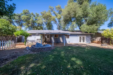 1047 Ledell Dr, Redding, CA 96002 photo 17