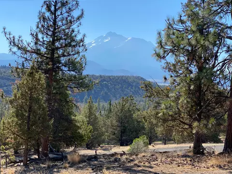 Lookout Court, Lake Shastina, CA 96094