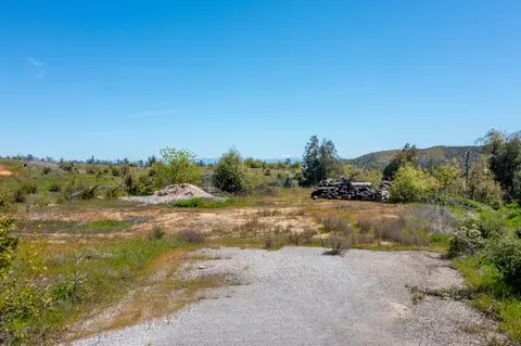 10075 Victoria Dr, Redding, CA 96001 photo 9
