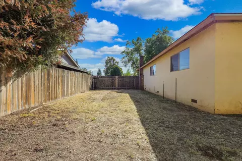 2554 Belladonna St, Redding, CA 96002 photo 19