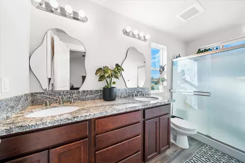 Bath - 3404 Americana Way, Redding, CA 96003 photo 1 of 2