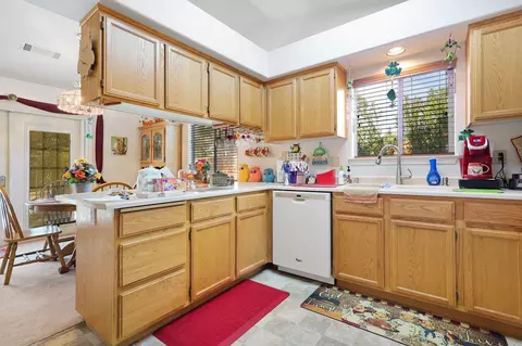 Kitchen - 3276 Middleton Ln, Redding, CA 96002 photo 2 of 2