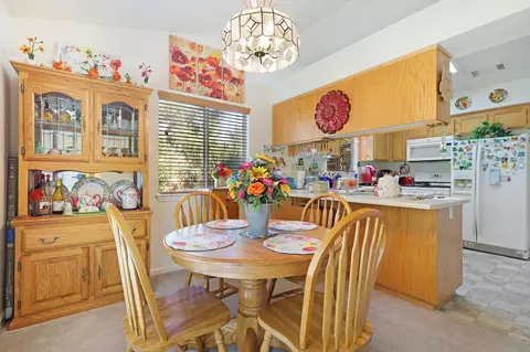 Dining - 3276 Middleton Ln, Redding, CA 96002 photo 1 of 2