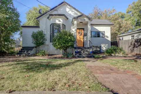 1558 Willis St, Redding, CA 96001 photo 2