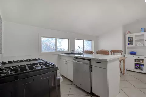 1558 Willis St, Redding, CA 96001 photo 15