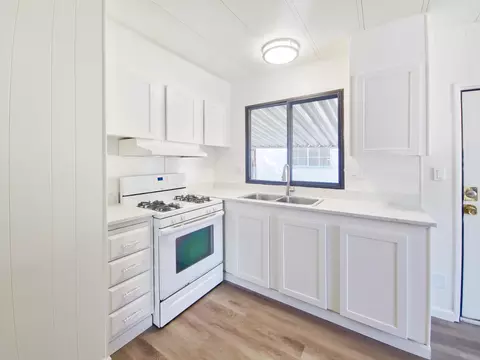 4513 Chippewa Ln, Redding, CA 96001