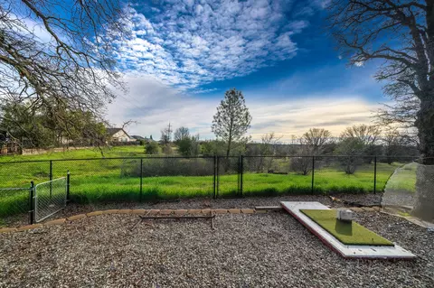 View/Area - 2991 Forest Hills Dr, Redding, CA 96002 photo 1 of 1