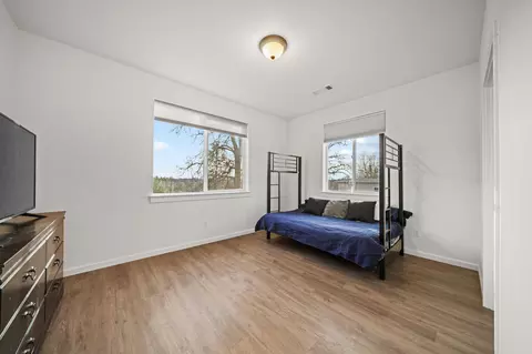 Bedroom - 2991 Forest Hills Dr, Redding, CA 96002 photo 5 of 6