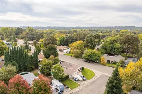 View/Area - 7078 Creekside St, Redding, CA 96001 photo 7 of 10