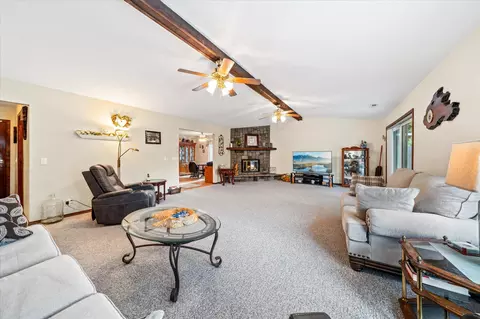 Living - 7078 Creekside St, Redding, CA 96001 photo 3 of 3