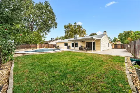 Exterior - 7078 Creekside St, Redding, CA 96001 photo 5 of 14