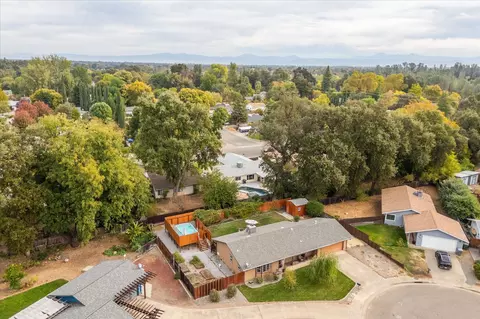 View/Area - 7078 Creekside St, Redding, CA 96001 photo 8 of 10
