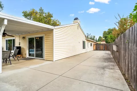 Exterior - 7078 Creekside St, Redding, CA 96001 photo 11 of 14