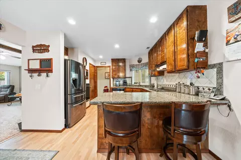 Kitchen - 7078 Creekside St, Redding, CA 96001 photo 2 of 5