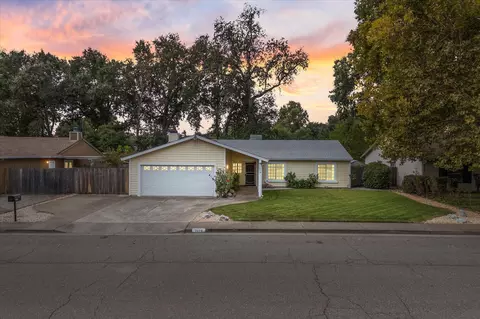 7078 Creekside St, Redding, CA 96001