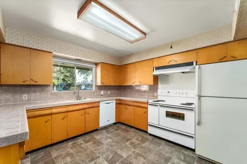 1914 Garden Ave, Redding, CA 96001 photo 6