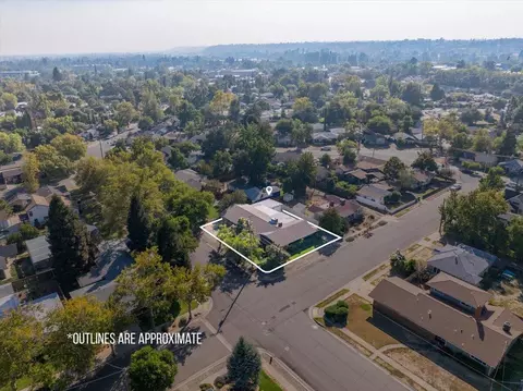 1914 Garden Ave, Redding, CA 96001 photo 2