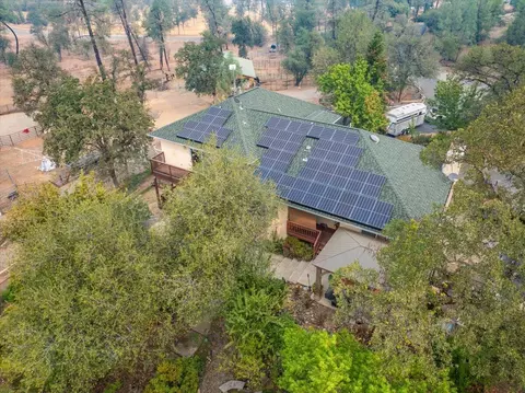 View/Area - 21235 Albatross Way, Redding, CA 96003 photo 7 of 8
