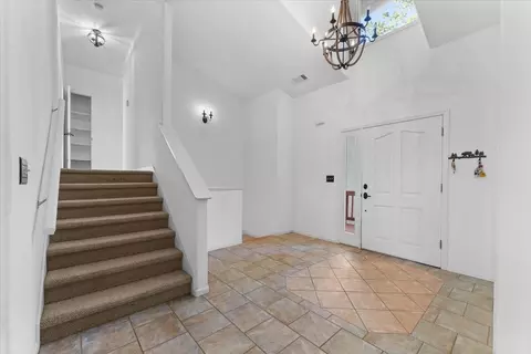 Entry Way - 21235 Albatross Way, Redding, CA 96003 photo 1 of 4