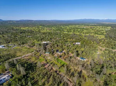 View/Area - 21235 Albatross Way, Redding, CA 96003 photo 6 of 8