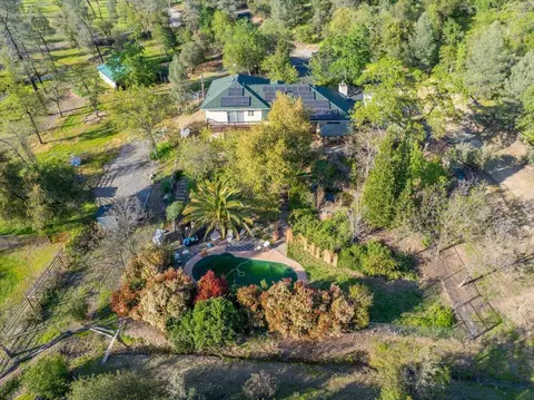 View/Area - 21235 Albatross Way, Redding, CA 96003 photo 3 of 8