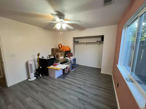 Bedroom - 5509 Mill Pond Ln, Redding, CA 96001 photo 3 of 5
