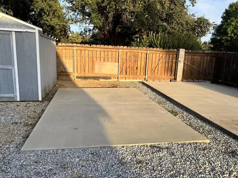Exterior - 5509 Mill Pond Ln, Redding, CA 96001 photo 10 of 10