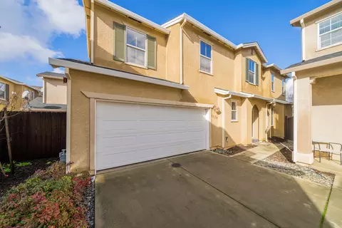 2376 Shining Star Way, Redding, CA 96003