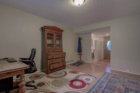 Entry Way - 20533 Burney Ct, Burney, CA 96013 photo 4 of 6
