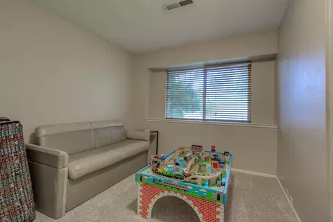 Bedroom - 20533 Burney Ct, Burney, CA 96013 photo 6 of 7