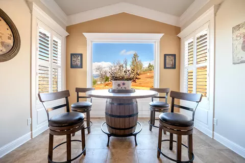 Dining - 1300 Jen Ct, Redding, CA 96001 photo 2 of 3