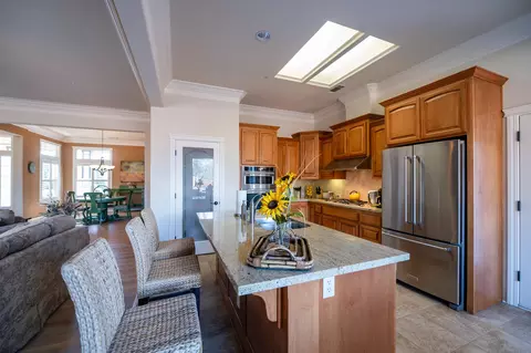 Kitchen - 1300 Jen Ct, Redding, CA 96001 photo 1 of 4