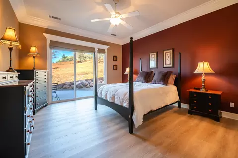 Bedroom - 1300 Jen Ct, Redding, CA 96001 photo 1 of 4