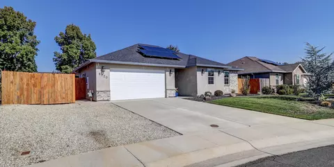 6020 Fallworth Dr, Redding, CA 96003 photo 3