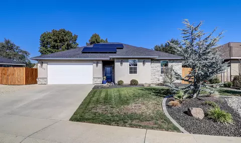6020 Fallworth Dr, Redding, CA 96003 photo 2