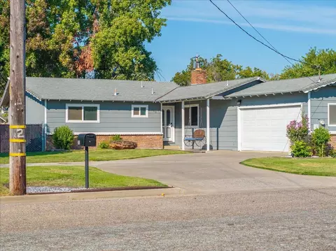Exterior - 350 La Bray Ave, Red Bluff, CA 96080 photo 7 of 19