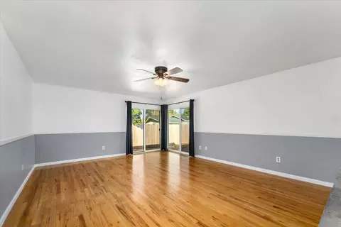 Living - 350 La Bray Ave, Red Bluff, CA 96080 photo 2 of 3