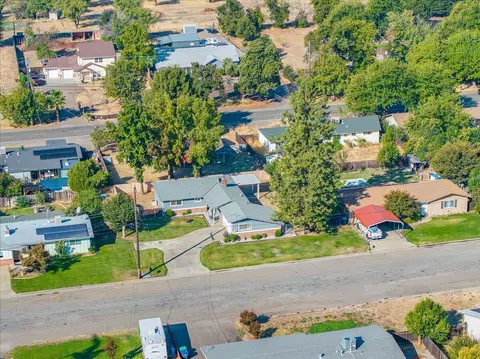 View/Area - 350 La Bray Ave, Red Bluff, CA 96080 photo 5 of 8