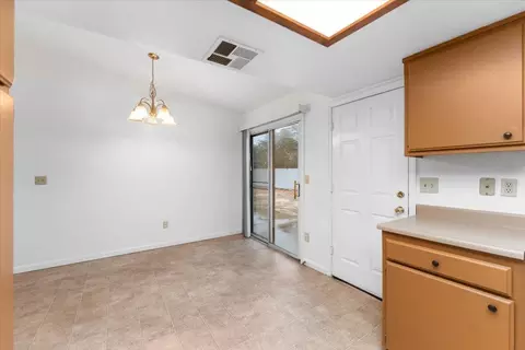 1820 Dakota Way, Redding, CA 96003 photo 13