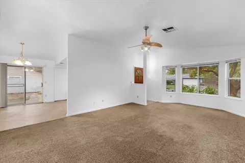 1820 Dakota Way, Redding, CA 96003 photo 2