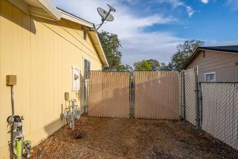1820 Dakota Way, Redding, CA 96003 photo 30