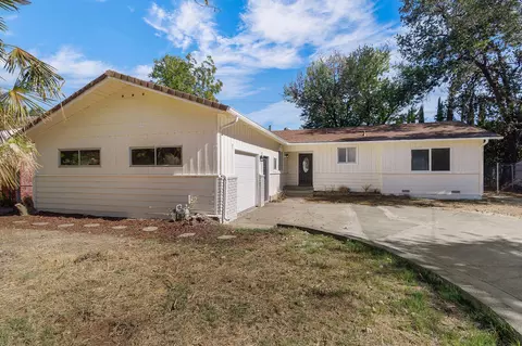 Exterior - 2163 Sycamore Dr, Redding, CA 96001 photo 6 of 13