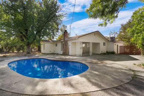 Exterior - 2163 Sycamore Dr, Redding, CA 96001 photo 7 of 13