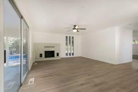 Living - 2163 Sycamore Dr, Redding, CA 96001 photo 3 of 7