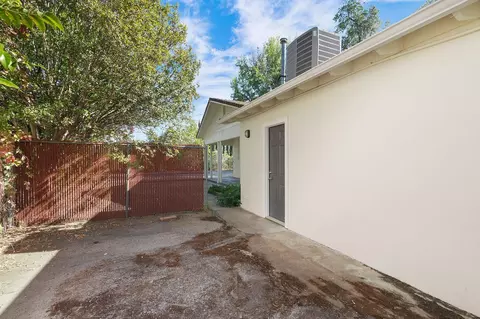 Exterior - 2163 Sycamore Dr, Redding, CA 96001 photo 11 of 13
